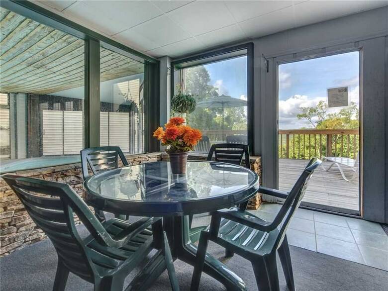 Ski View Mountain Resort 305 - Two Bedroom Condo