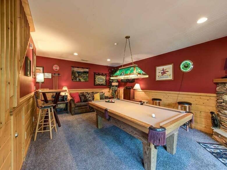 Big Sky Cabin - Two Bedroom Cabin