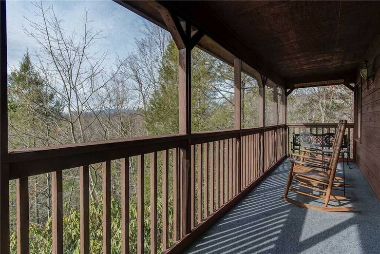 Annies Smoky View - Two Bedroom Cabin