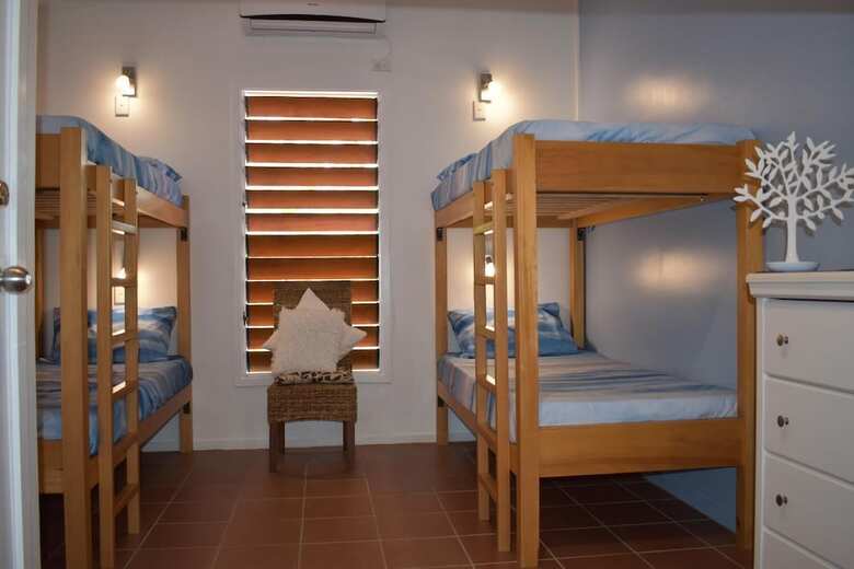 Hotel Island Breeze Fiji