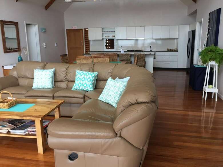 Hotel Island Breeze Fiji