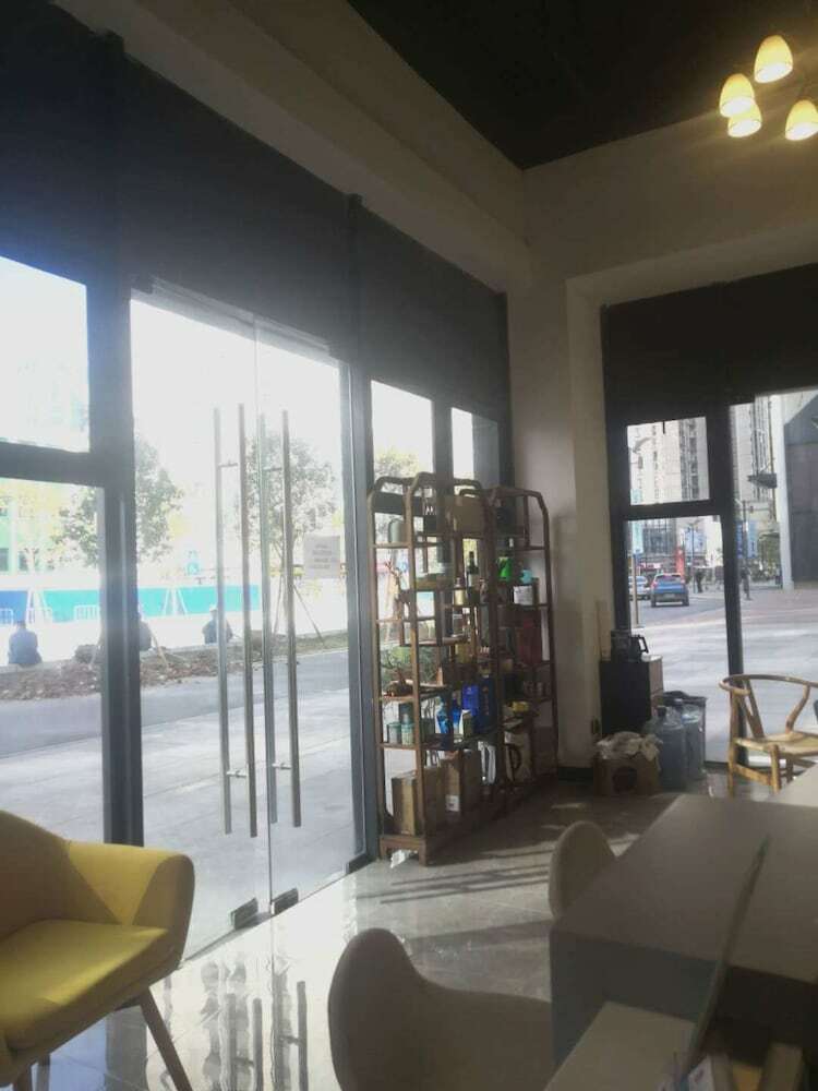 Aparthotel Serveyou International Apartment
