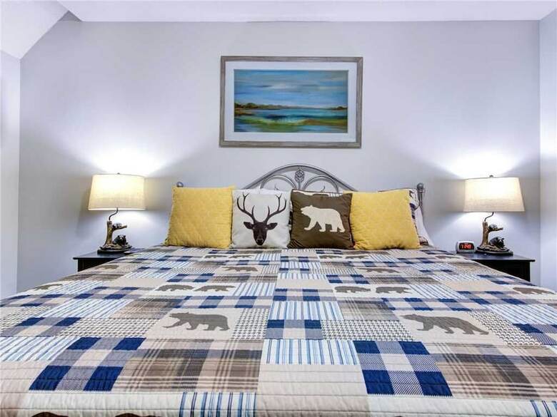 Eagles Nest II - Two Bedroom Cabin