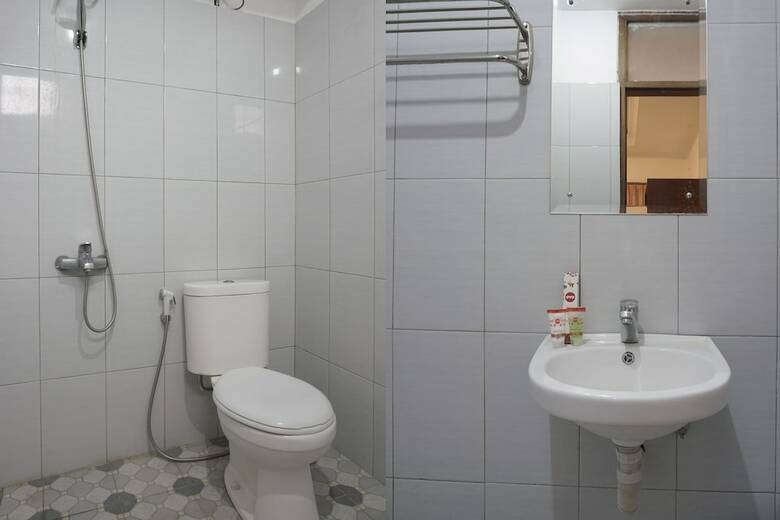 Hostal Oyo 206 Hotel Candra Kirana