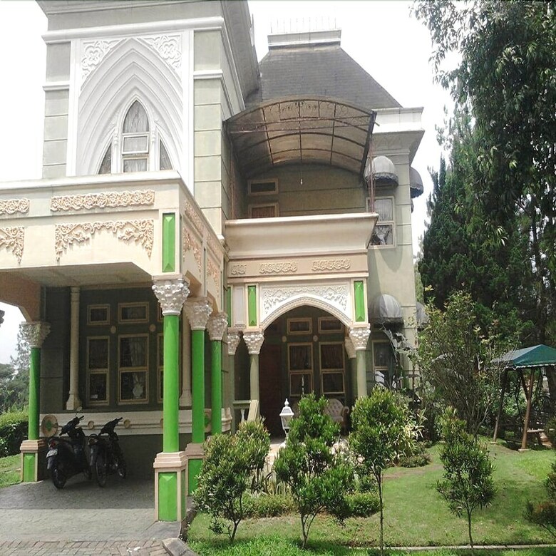 Villa Kota Bunga Cc