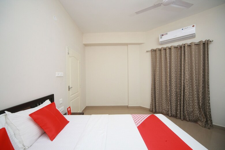 Hotel Oyo 27660 Aptin Vanila Suites