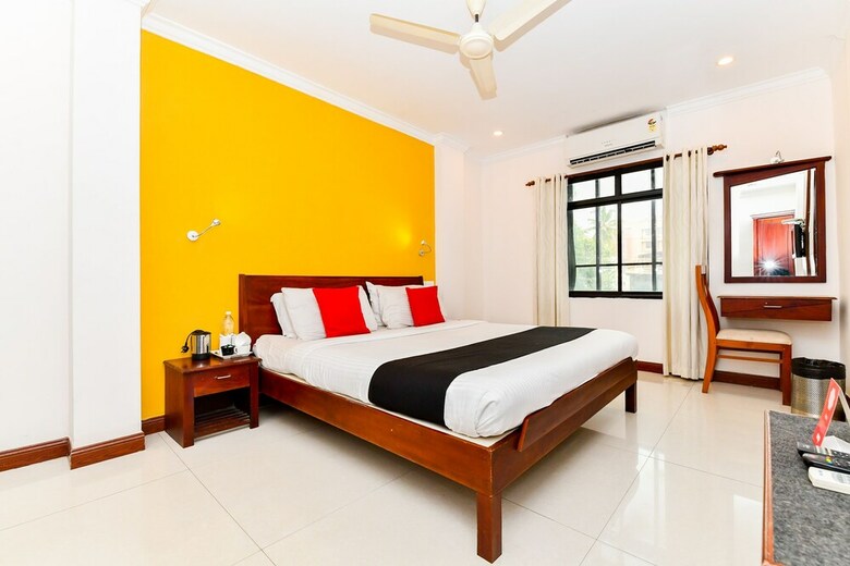 Capital O 848 The Pearl Palace Hotel
