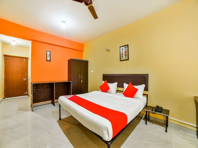 Hotel Oyo 16005 Sunshine Homes