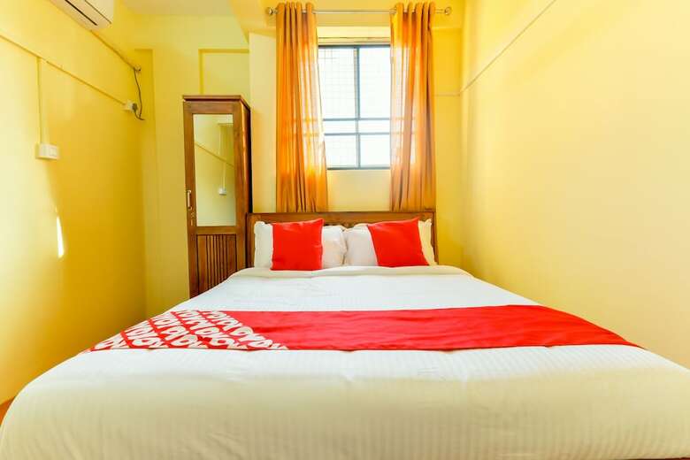 Hotel Oyo 24607 Lotus Residency