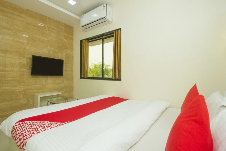 Oyo 18610 Hotel Parivar Garden