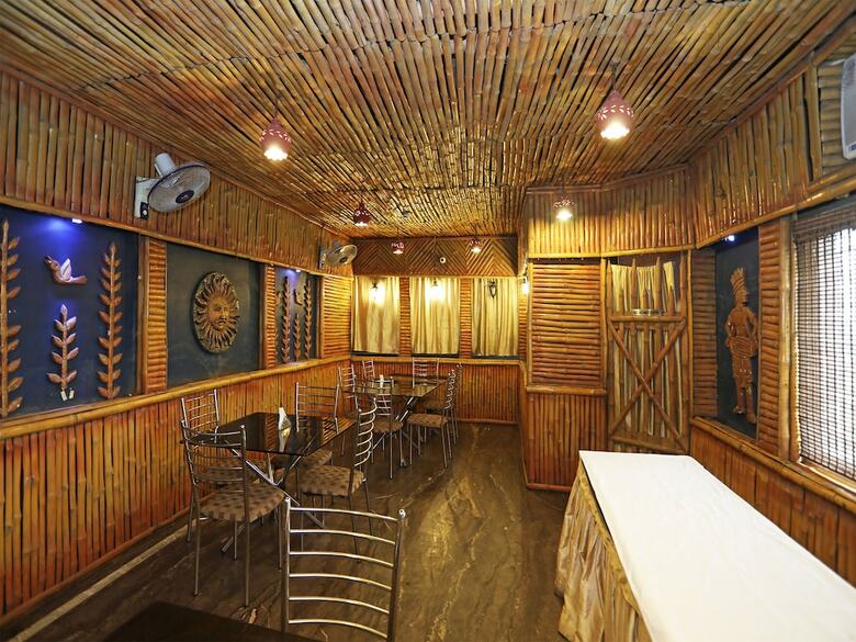 Hotel Oyo 24149 Flagship Kamala Inn Vip Road