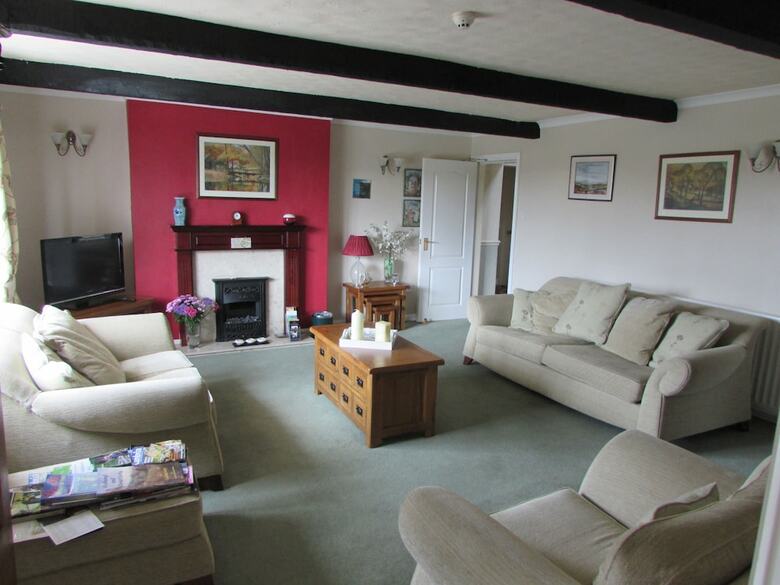Bed & Breakfast Crossroads House