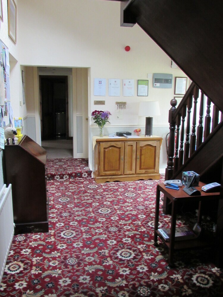 Bed & Breakfast Crossroads House
