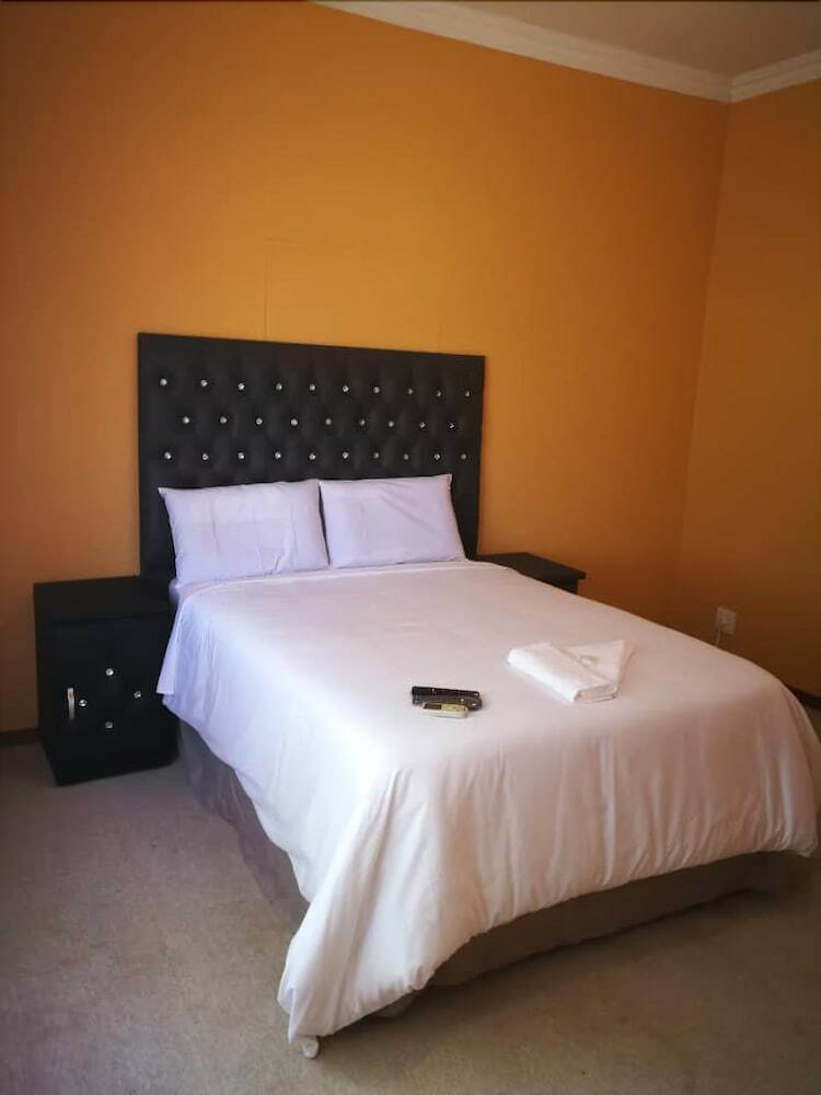 Hotel Rhino Rest Camp