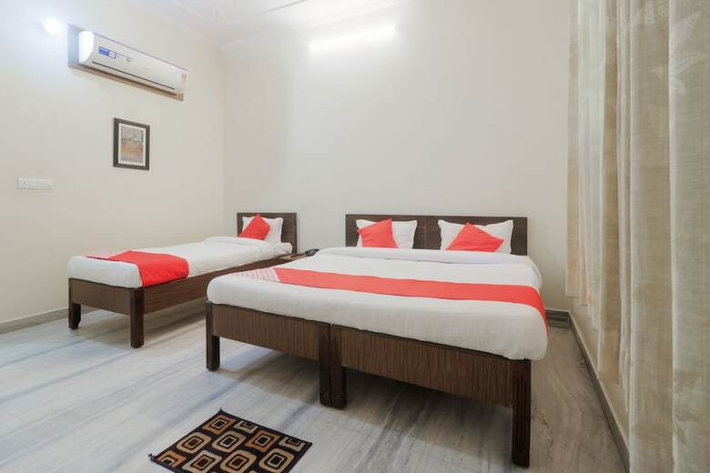 Oyo 24535 Hotel Payas