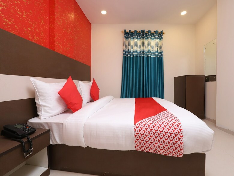 Oyo 19687 Hotel Airway