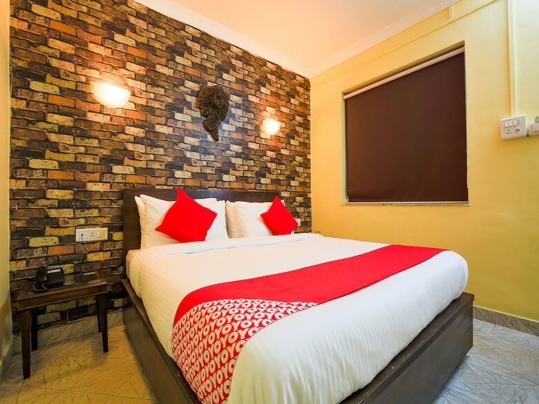 Oyo 24659 Lucky Star Hotel