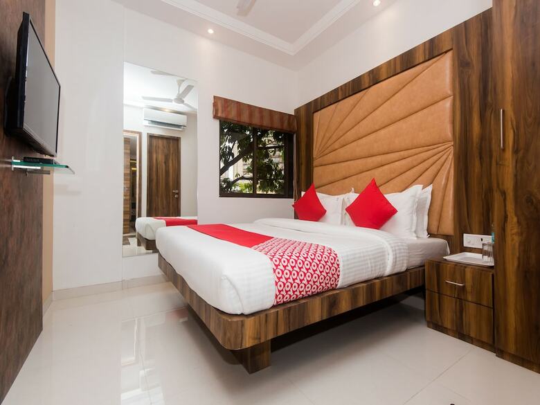 Oyo 15519 Hotel Grand Residency