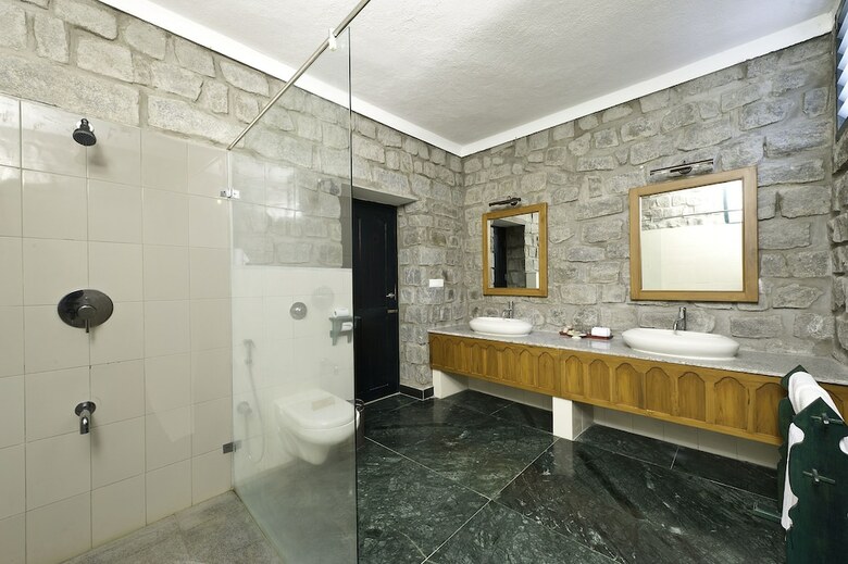Hotel Sparsa Thiruvannamalai