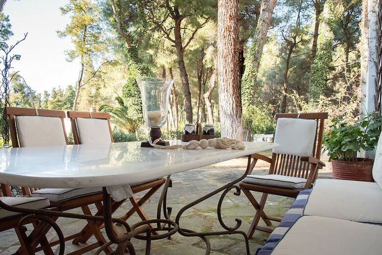 Villa Iris In Sani By Jj Hospitality