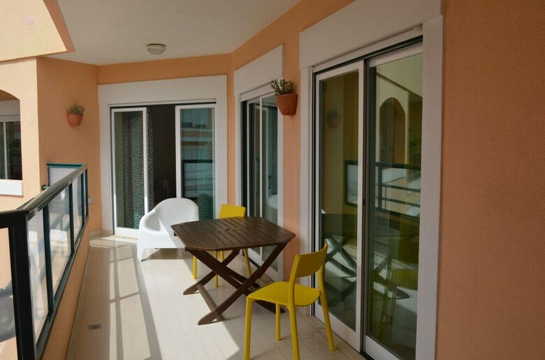 Cozy Apartment At Carcavelos Beach