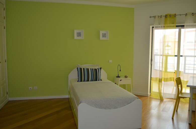 Cozy Apartment At Carcavelos Beach