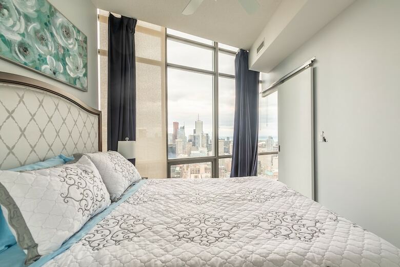 Unbelievable 50 Floor View. 3 Bedroom Ph