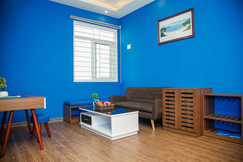 Hotel V.i.p's House  2