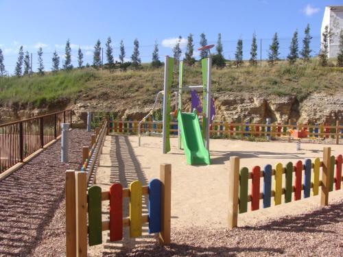 Apartamentos El Port�n De La Sierra