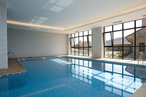 Apartamentos El Port�n De La Sierra
