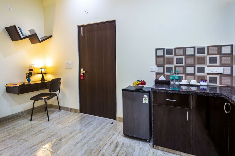 Quite Good House (Suite Hotel)