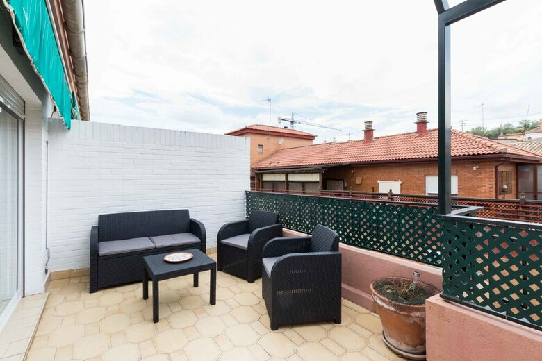 Apartamentos Paseo Del Sal�n