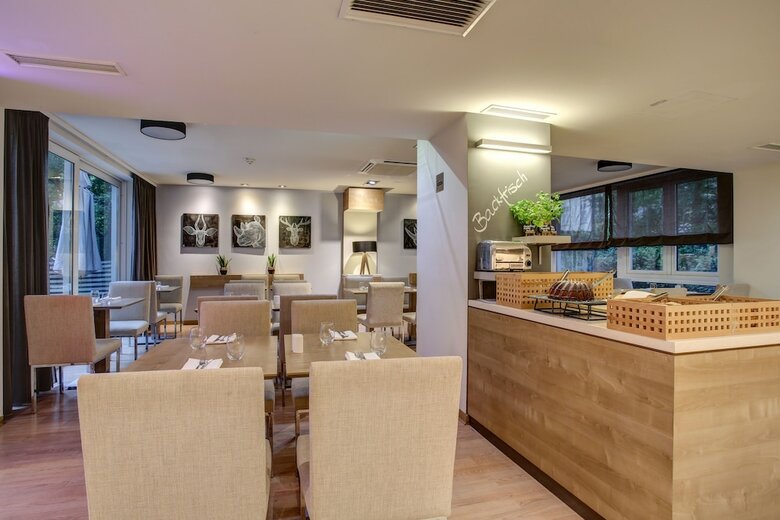 Fourside Hotel & Suites Vienna