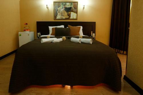 Golden House Hotel