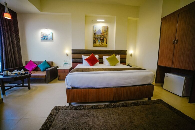 Hotel Citrus Classic Bhopal