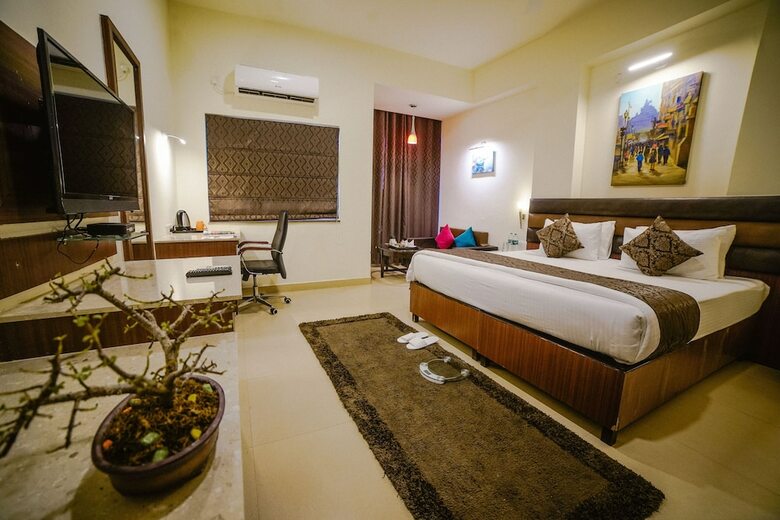 Hotel Citrus Classic Bhopal