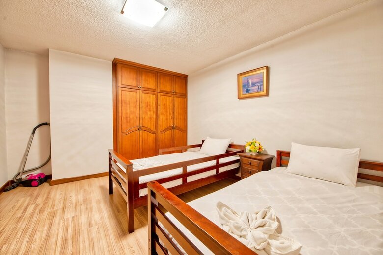 Apartamentos Hillside Plaza & Condotel 4 Downtown