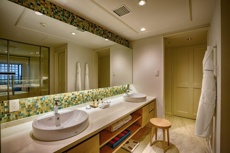 Hotel Shigira Mirage