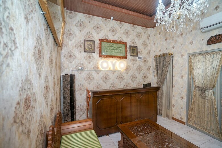 Hostal Oyo 341 Al Barokah