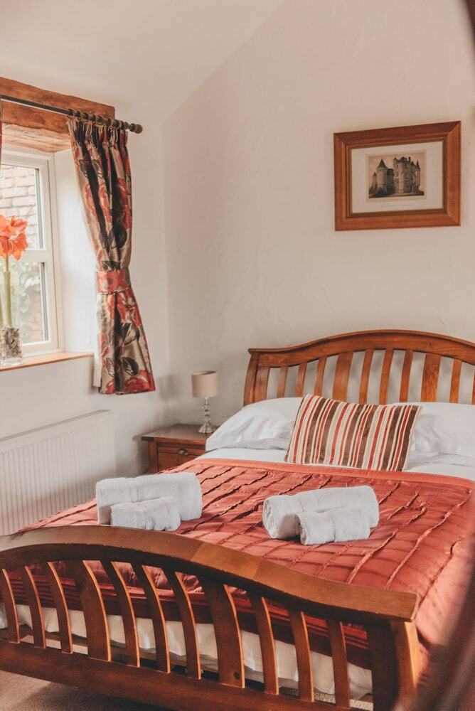Bed & Breakfast Home Farm & Lodge