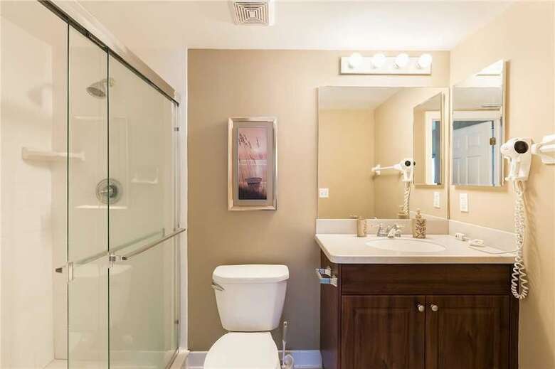 Dimucci Towers 908 - Three Bedroom Condo