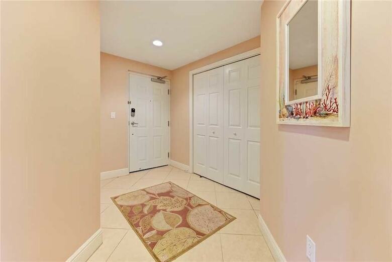 Sanibel 902 - Three Bedroom Condo