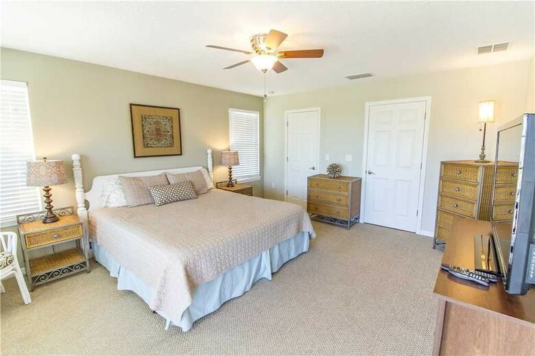 Averys Ocean Breeze - Six Bedroom Home