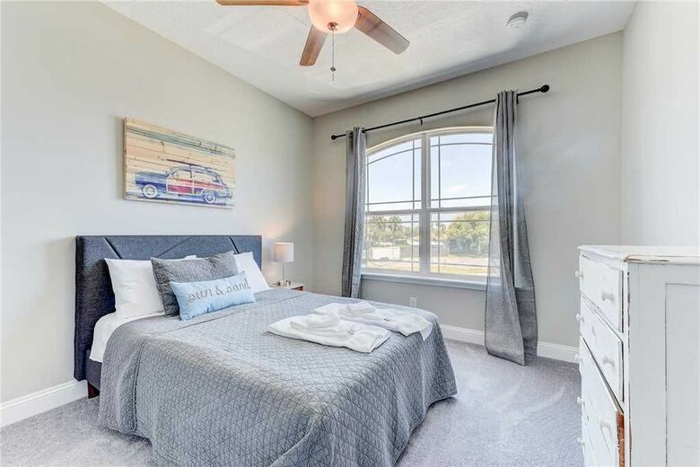 Beachykeen - Four Bedroom Home