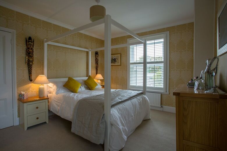 Bed & Breakfast Number 8 Cheltenham