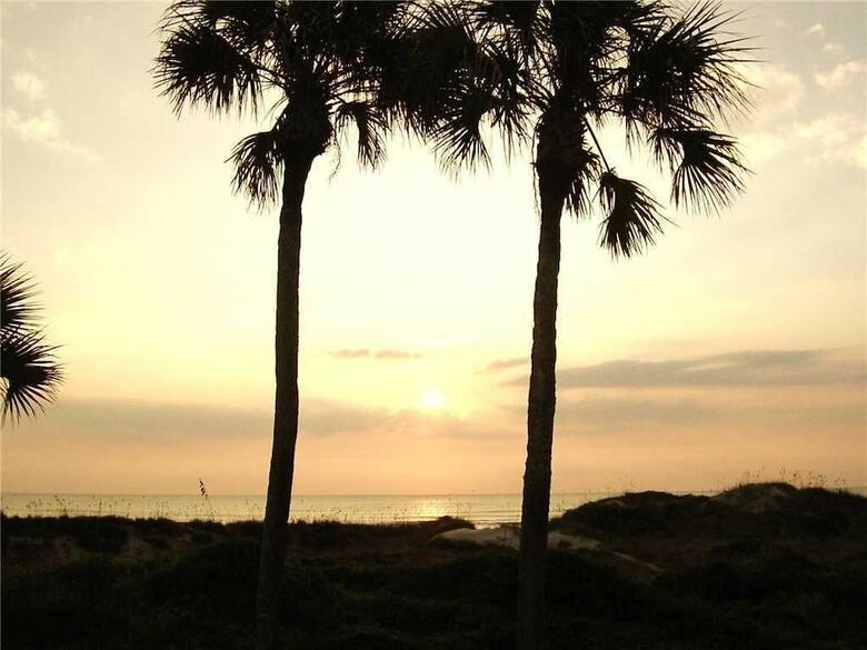 Averys Ocean Breeze B - Three Bedroom Home