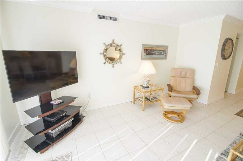 Beach & Tennis 201 - Three Bedroom Condo