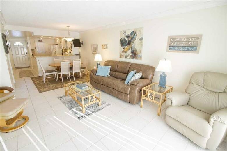 Beach & Tennis 201 - Three Bedroom Condo