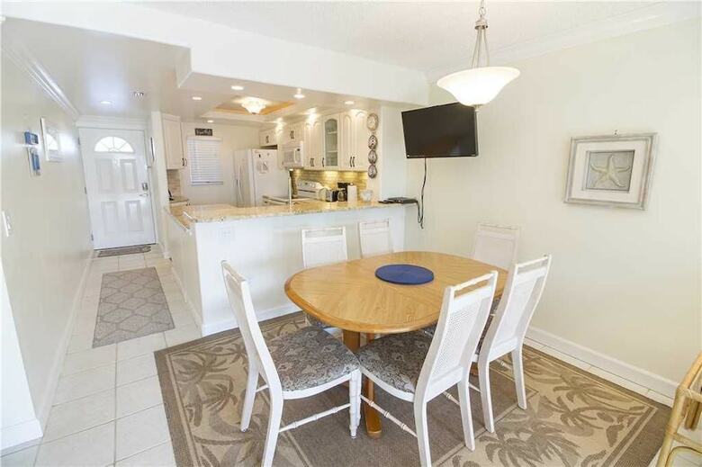Beach & Tennis 201 - Three Bedroom Condo