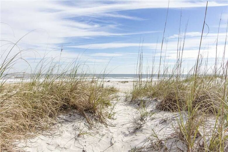 Barefoot Beach House - Four Bedroom Home